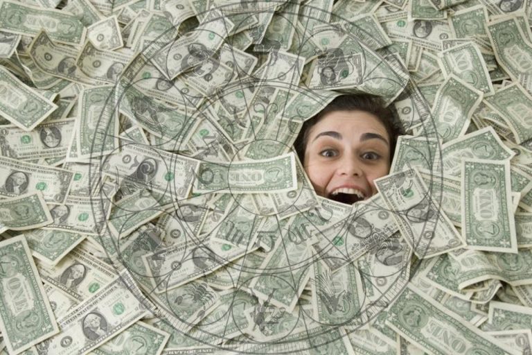 Cele două zodii care se umplu de bani în octombrie. Destinul lor va lua o întorsătură neașteptată