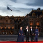 Cum s-au imbracat Regele Charles al III-lea si regina consoarta Camila pentru dineul cu Emmanuel si Brigitte Macron 2