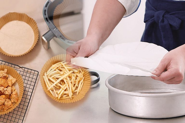 De ce să mototolești hârtia de copt înainte să o așezi în tavă. Secretul marilor bucătari, rezultatul te va surprinde