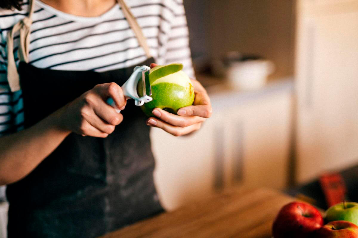 Nu mai arunca cojile de mere