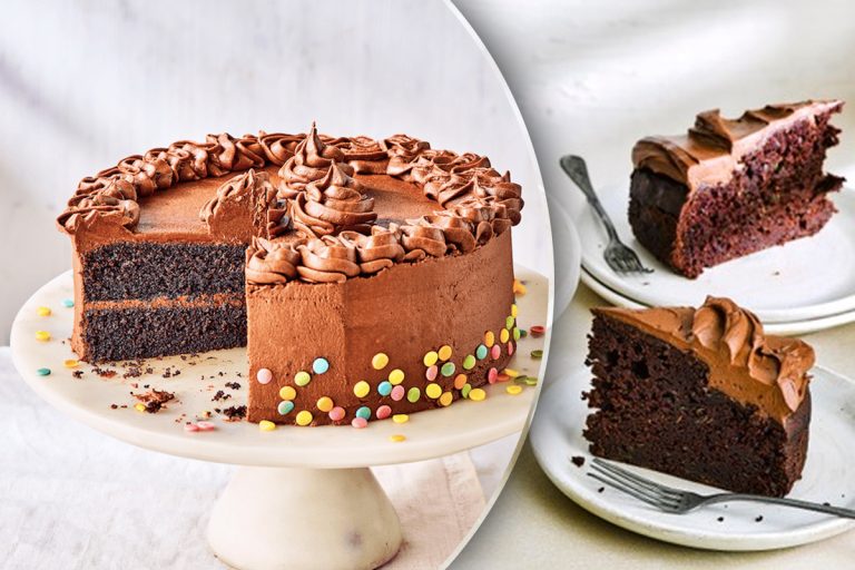 Rețeta pentru cea mai cremoasă și delicioasă prăjitură fără coacere. Are 4 ingrediente și e gata în 10 minute