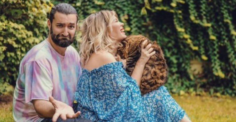 Smiley și Gina Pistol, apariție superbă în trei. Așa îi vezi rar cu micuța Josephine, imaginile îți topesc inima