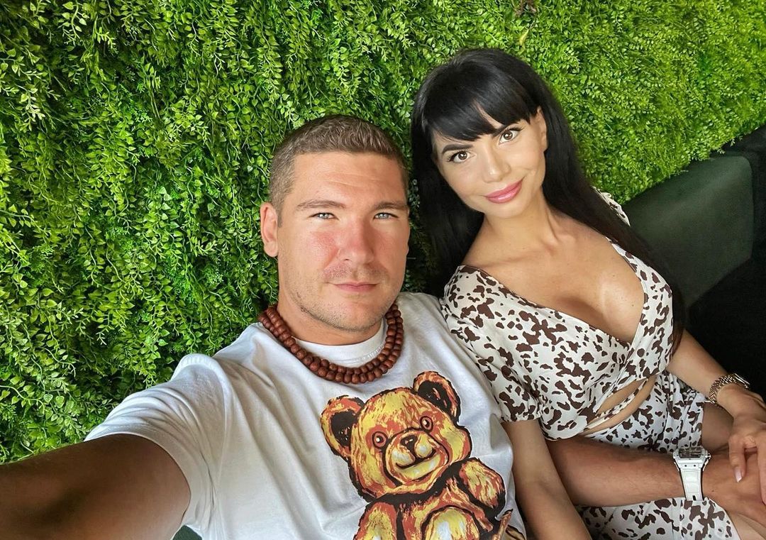 Speak il face praf pe Calin Donca. Cum l-a făcut pe milionarul din Brașov, nu s-a mai putut abține