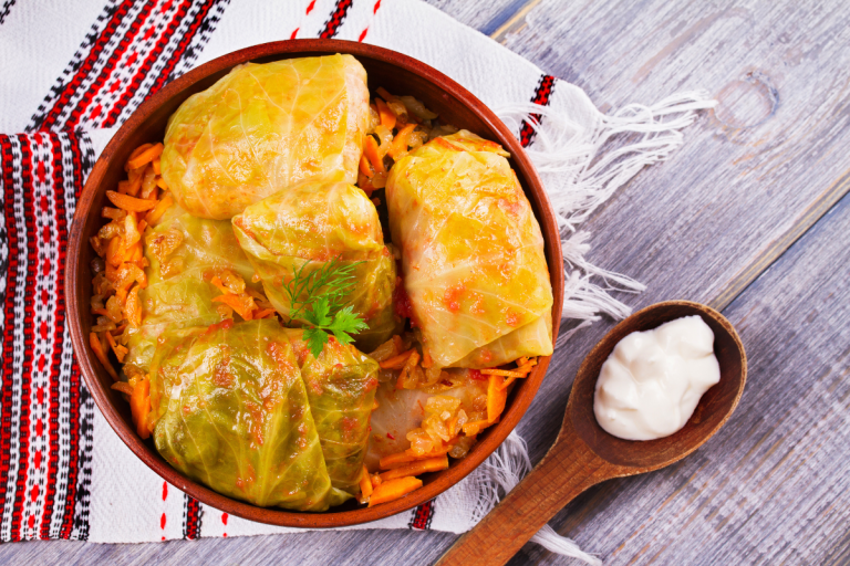 De ce ies sarmalele tari, de fapt. 4 greșeli mari pe care toate gospodinele le fac, dezvăluite de Gina Bradea