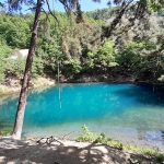 Lacul Albastru, singurul lac din lume care isi schimba culoarea in functie de anotimp