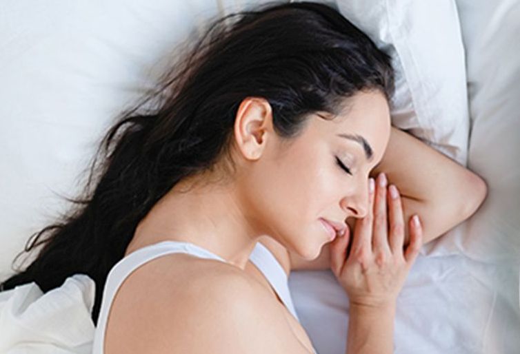 Ce înseamnă când visezi că ai ușa casei deschisă. Mesajul profund pe care îl ascunde acest vis