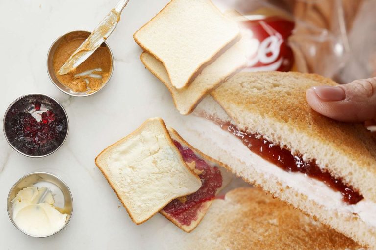 Ce se întâmplă în organism când mănânci pâine cu gem. Ce ascunde, de fapt, această combinație delicioasă