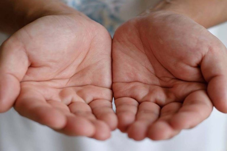 Ce semnificație au liniile din palmă, de fapt. Semnul care îți arată dacă vei atrage bogăția sau nu în viața ta