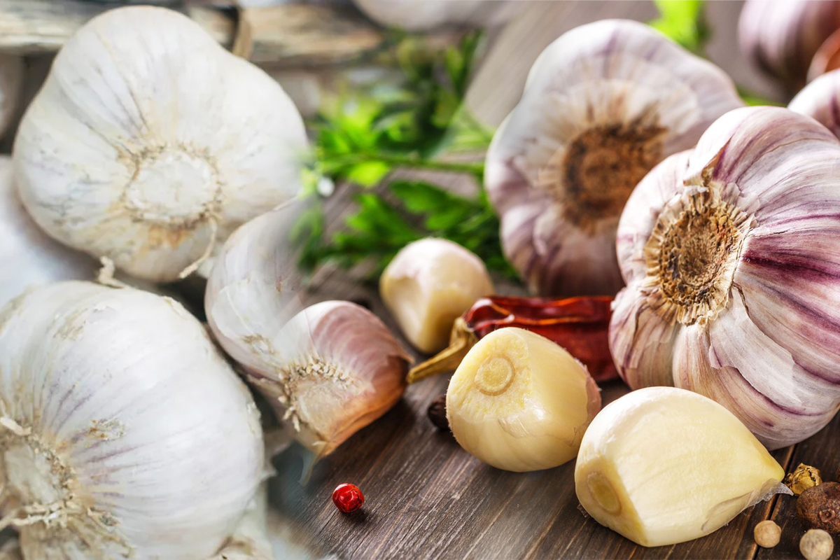 Cum sa pastrezi usturoiul proaspat mai mult timp