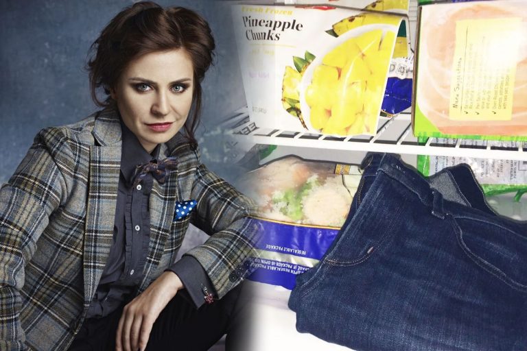 De ce să bagi blugii în congelator. Adina Buzatu explică de ce e mai bine să procedezi așa în loc să-i speli