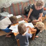 Locul din casă unde se ascunde Adela Popescu, când are nevoie de puțină liniște. Dacă nu ai simțul umorului, te duci la balamuc. Cum reacționează când o găsesc copiii ei VIDEO EXCLUSIV
