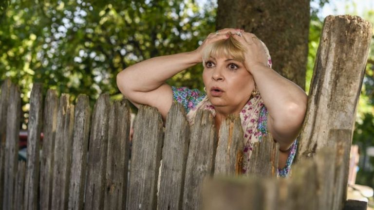 Motivul surprinzător pentru care Nuami Dinescu nu mai pleacă în vacanțe. Ce ține Tanța acasă: “Mă imploră să nu mai adun de pe stradă” VIDEO EXCLUSIV