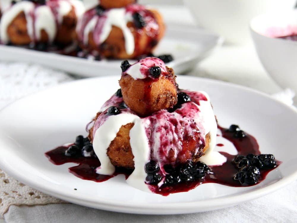 Papanași pufoși și aromați