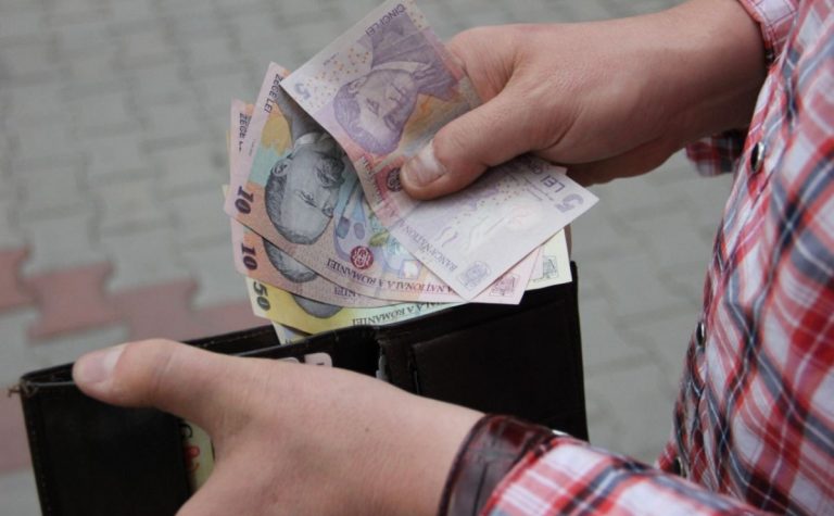 La cât ajunge salariul minim pe economie de la 1 octombrie 2023. Ce creștere se aplică, de fapt
