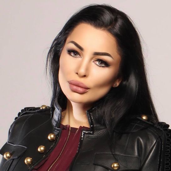 Val de reactii dure dupa ce Brigitte Pastrama s-a pozat la plaja