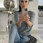 Oana Zavoranu a decis sa isi stearga tatuajele