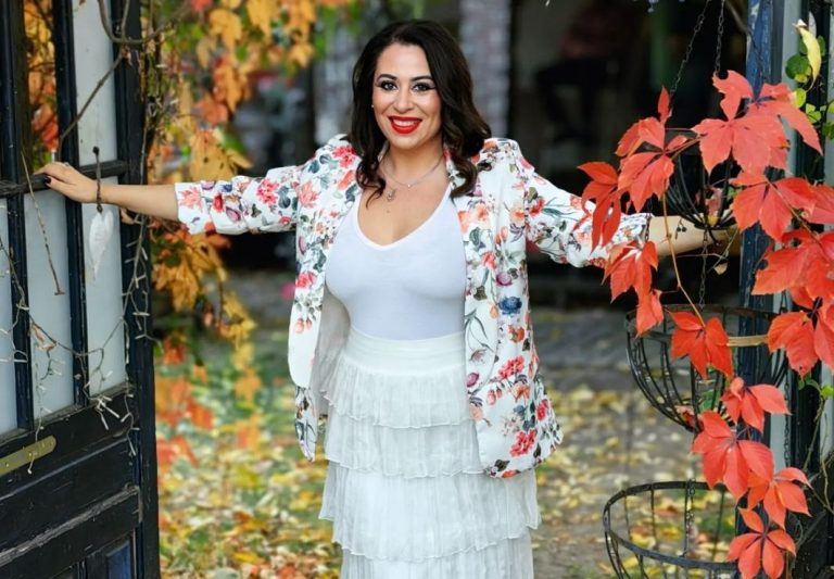 De ce poartă Oana Roman numele fostului soț pe Instagram, deși s-au despărțit. Vedeta a dat cărțile pe față