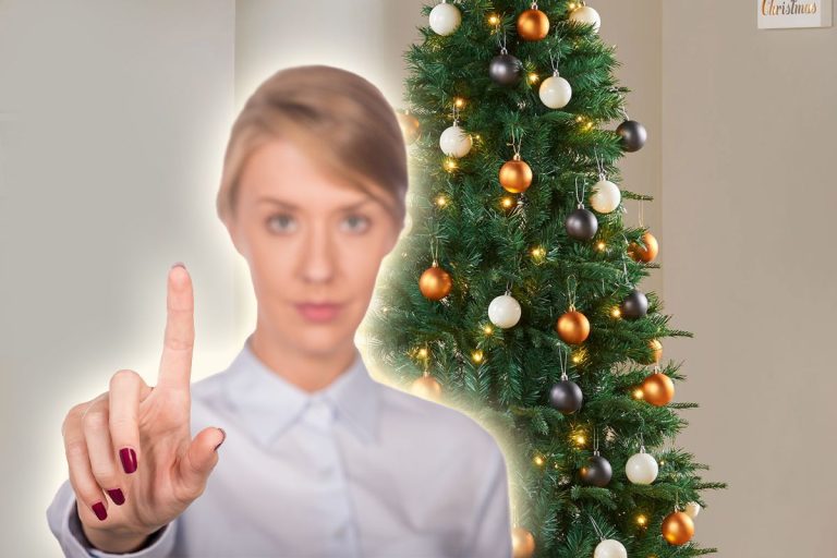 3 obiecte interzise în bradul de Crăciun. Atrag ghinionul, cu ce nu trebuie să decorezi pomul de sărbători