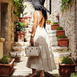 Cât costă gențile purtate de Dana Budeanu. Colecția vedetei include printre cele mai scumpe poșete din lume