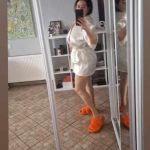 Cum s-a pozat Oana Roman, după ce a fost acuzată de Vica Blochina că își editează prea mult pozele. S-a arătat în toată splendoarea, fără filtre și retușuri