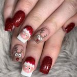 Modele de unghii de Crăciun 2023