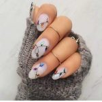 Modele de unghii de Crăciun 2023 
