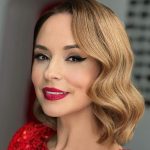 Cele mai frumoase imagini din tinerețea Andreei Marin. Așa s-a îmbrăcat la concursul Miss România, fusta prea scurtă a făcut furori