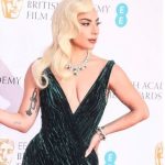 4 tunsori care ascund defectele fetei 2