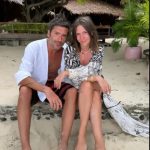 Adela Popescu, complet nemachiata si in costum de baie la 37 de ani 1