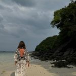 Adela Popescu, complet nemachiata si in costum de baie la 37 de ani 2