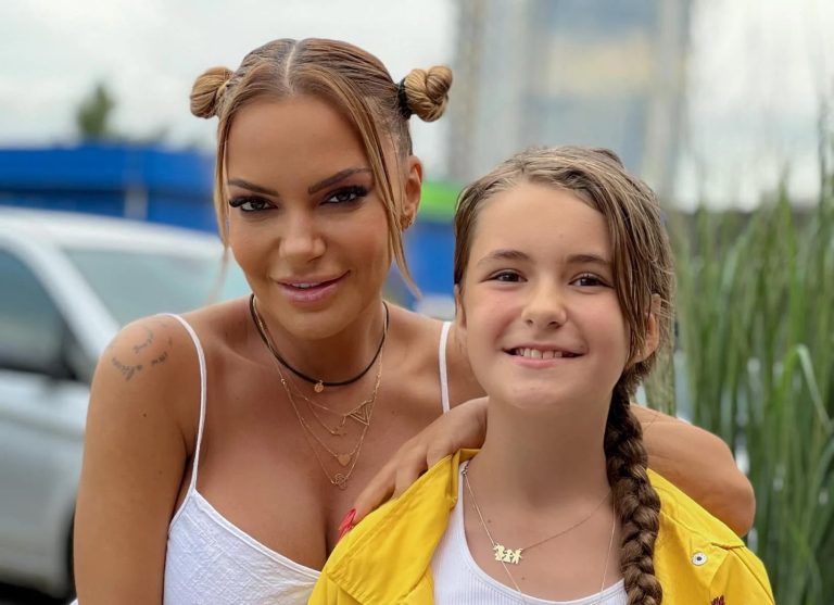 Andreea Antonescu retrăiește perioada André datorită fiicei sale. Ce conține garderoba Siennei: “A venit cu acest spirit din State“ VIDEO EXCLUSIV