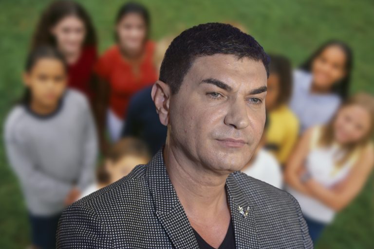 Cristi Borcea, adevărul despre femeile din viața lui. Câți copii are, de fapt. A dat cărțile pe față: “De la 4 ani la 25 de ani”