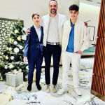 Ce mari s-au făcut nepoții lui Ion Țiriac. Alexandru și Noah au luat ce e mai frumos de la Ileana Lazariuc, internauții sunt uluiți de eleganța lor