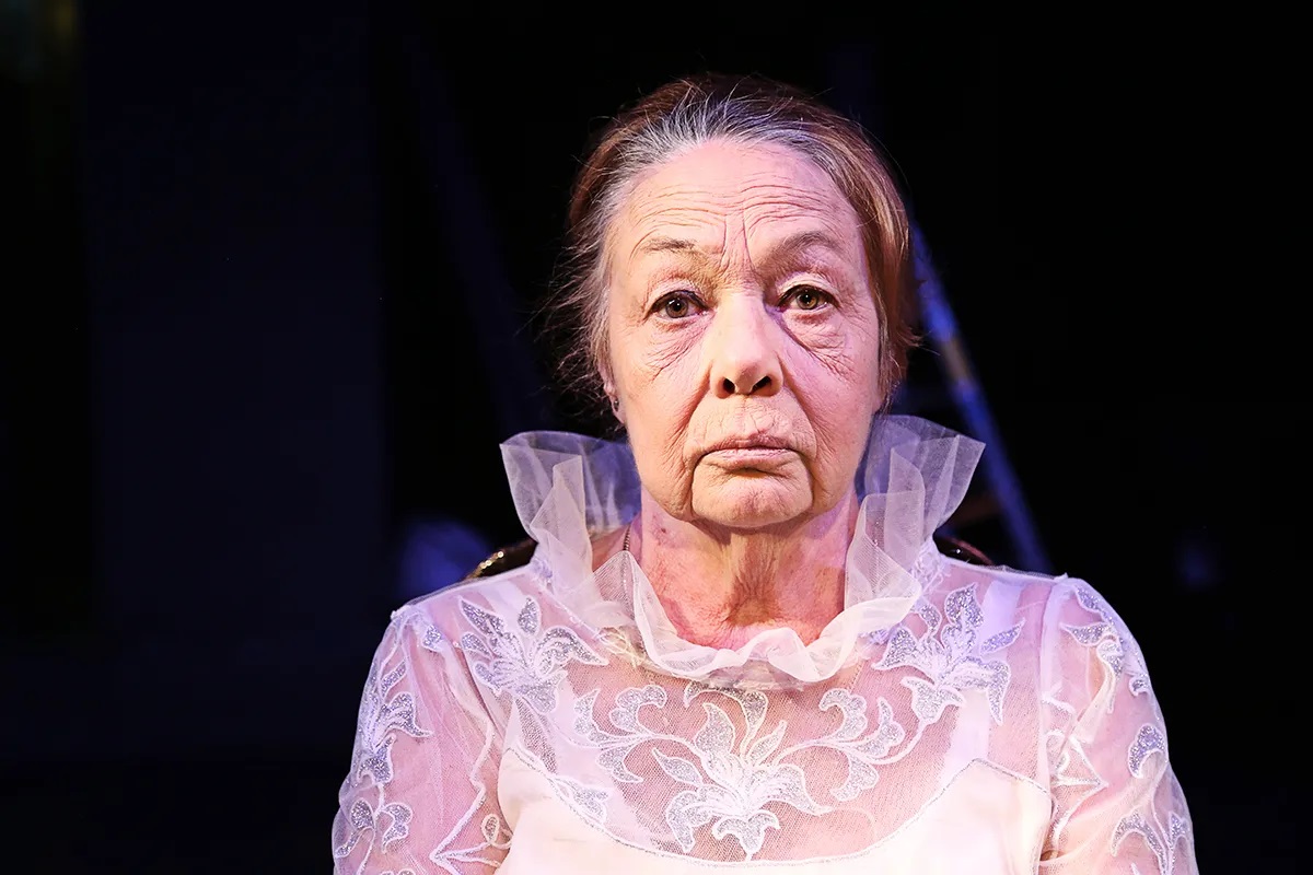 Doliu in lumea teatrului