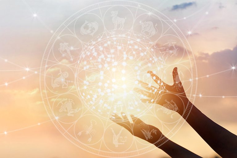 Horoscop zilnic 1 ianuarie 2024. Schimbări de bun augur pentru aceste zodii. Avantajele se văd pe toate planurile