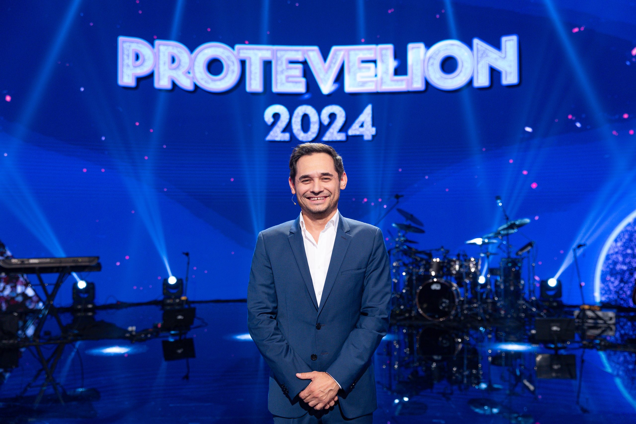 Cum petrecea în studenție Mihai Rait noaptea dintre ani!