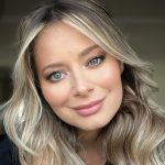 Uite ce sora frumoasa are Laura Cosoi