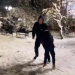 Andreea Esca, bătaie în zăpadă cu fiul ei, Aris Eram. Rar o vezi așa de fericită, imagini senzaționale
