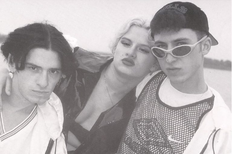 Ce s-a ales de Cristina din trupa AS XX. Au avut un succes răsunător în anii ’90, însă o tragedie s-a abătut asupra lor