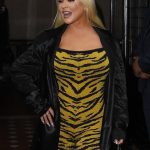 Christina Aguilera și-a etalat noul look spectaculos. După mulți ani, artista a învins lupta cu kilogramele FOTO
