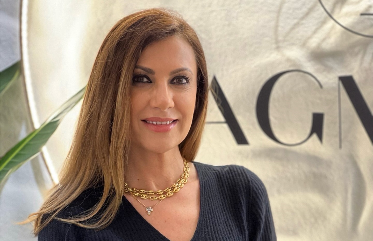 Dana Sota, apariție incendiară la aproape 61 de ani