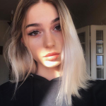 Fiul lui Ștefan Bănică Jr. s-a făcut de râs când și-a sărutat iubita superbă. Fanii nu l-au iertat deloc pe Radu