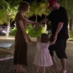 Gina Pistol si-a etalat noua silueta in costum de baie 5