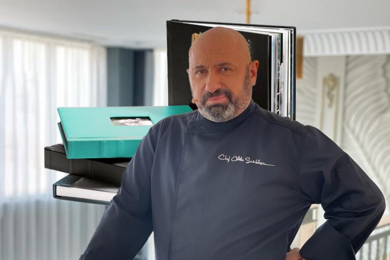 Imagine nemaivăzută cu Cătălin Scărlătescu din tinerețe. Nu ți l-ai fi închipuit niciodată așa. Cum arăta celebrul chef, slab și cu părul lung