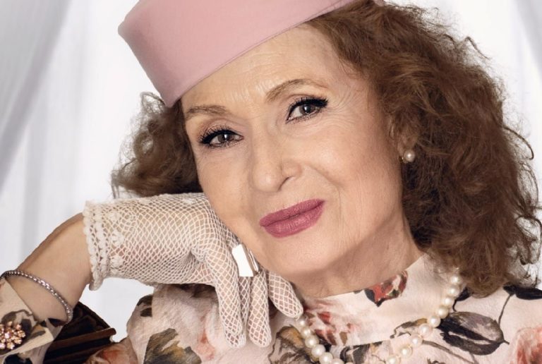 Imagini nemaivăzute cu Angela Similea din tinerețe. Cum arăta celebra artistă. Este superbă și acum, dar atunci era de o frumusețe răpitoare FOTO