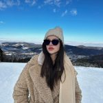 Internautii nu si-au putut lua privirea de la decolteul ei 2