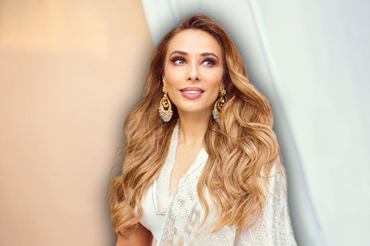 Iulia Vantur, in compania unui tinerel pe internet. Imaginea a creat mare valva printre fani