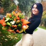 O mai țineți minte pe Diana de la Insula iubirii S-a transformat complet, din ce face bani acum