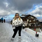 Tinuta purtata de Loredana Groza la munte i-a lasat masca pe toti