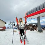 Tinuta purtata de Loredana Groza la munte i-a lasat masca pe toti 2